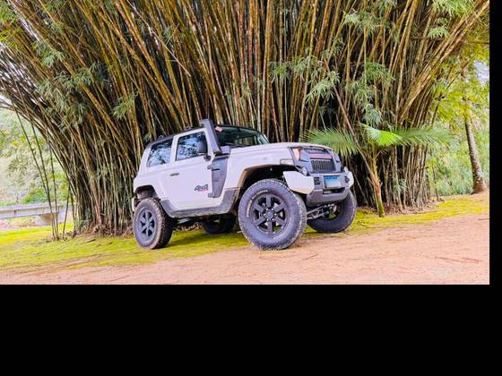 TROLLER T4 3.2 XLT 4X4 20V TURBO INTERCOOLER DIESEL 2P MANUAL TROLLER T4 3.2 XLT 4X4 20V TURBO INTERCOOLER DIESEL 2P MANUAL